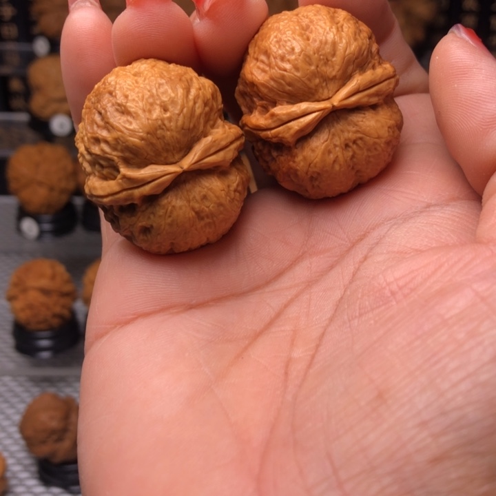 橄榄核把件6玉面鹦鹉