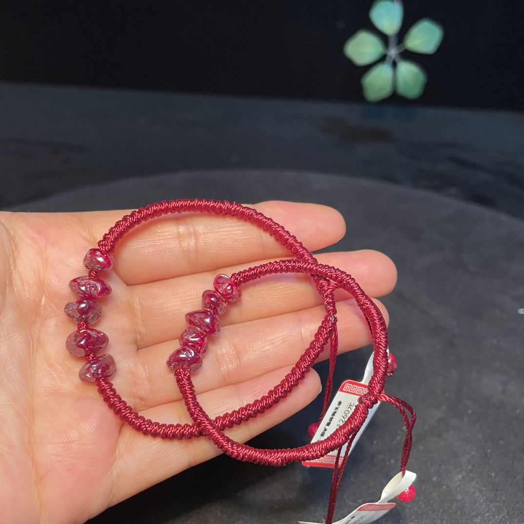 天然辰砂原矿晶体狗头砂女款手链全透精品