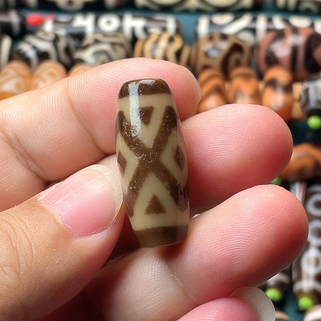 玛瑙/玉髓未镶嵌颈饰高油金刚三