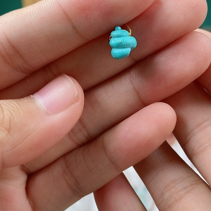 未镶嵌绿松石珠宝奇石