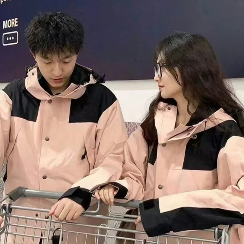 2025新款冲锋衣可拆卸三合一防水防风保暖男女户外登山服情侣外套