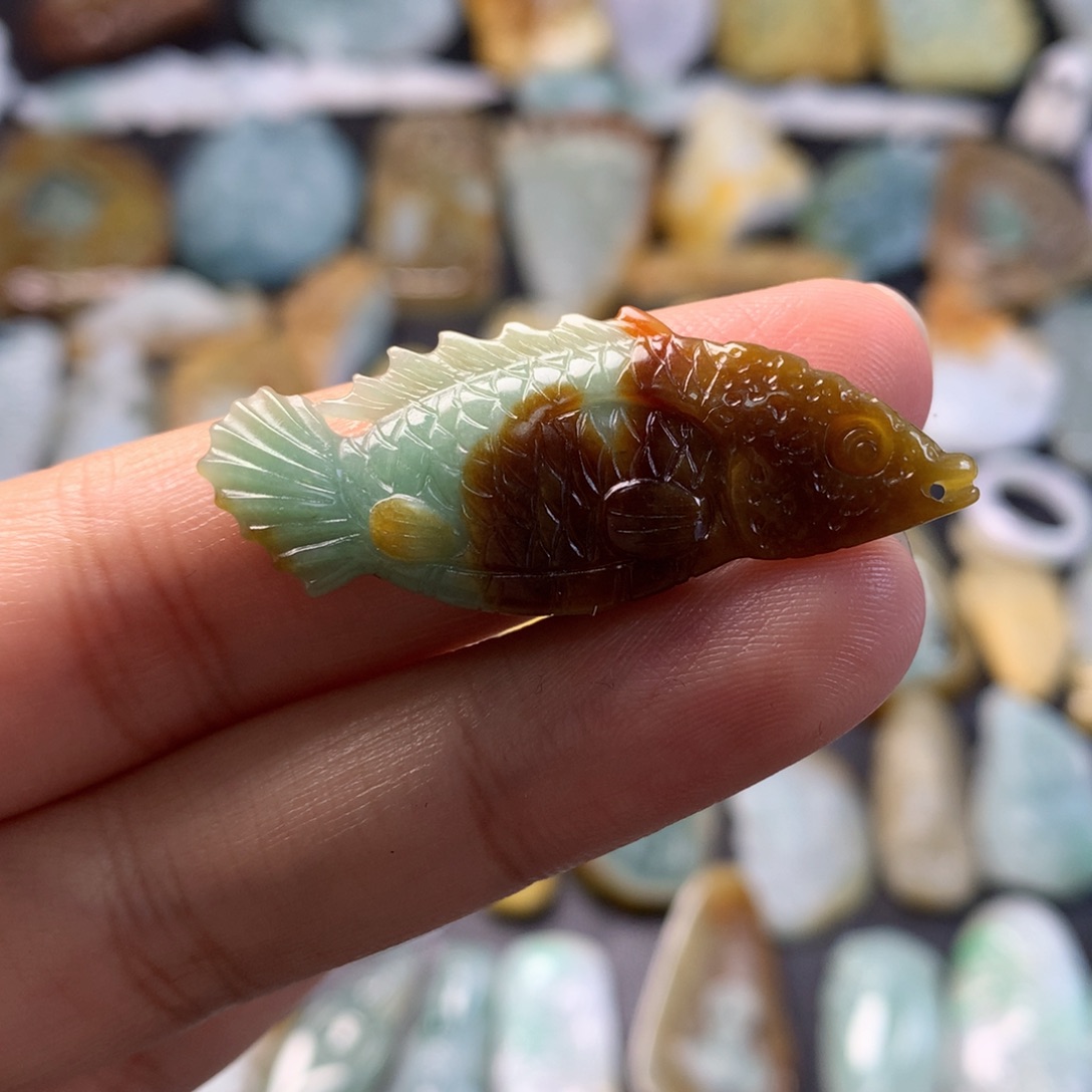 定制翡翠未镶嵌翡翠