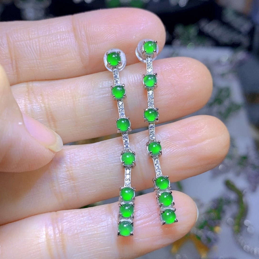 翡翠颈饰银S925镶嵌天然翡翠