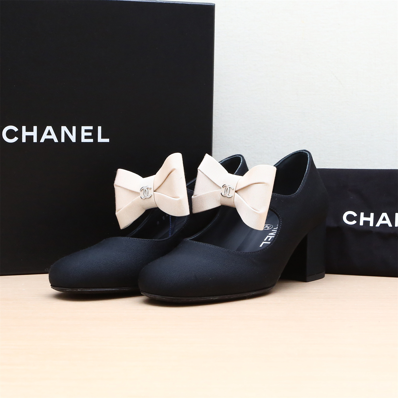 99新 Chanel/香奈儿 汤/P234039630/玛丽珍蝴蝶结高跟鞋 35.5码