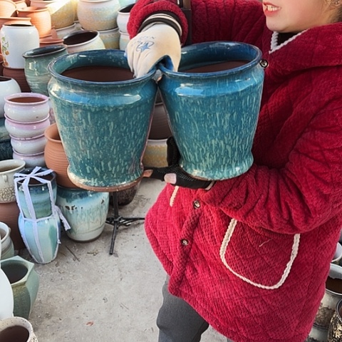 口18高23瑕疵盆子。