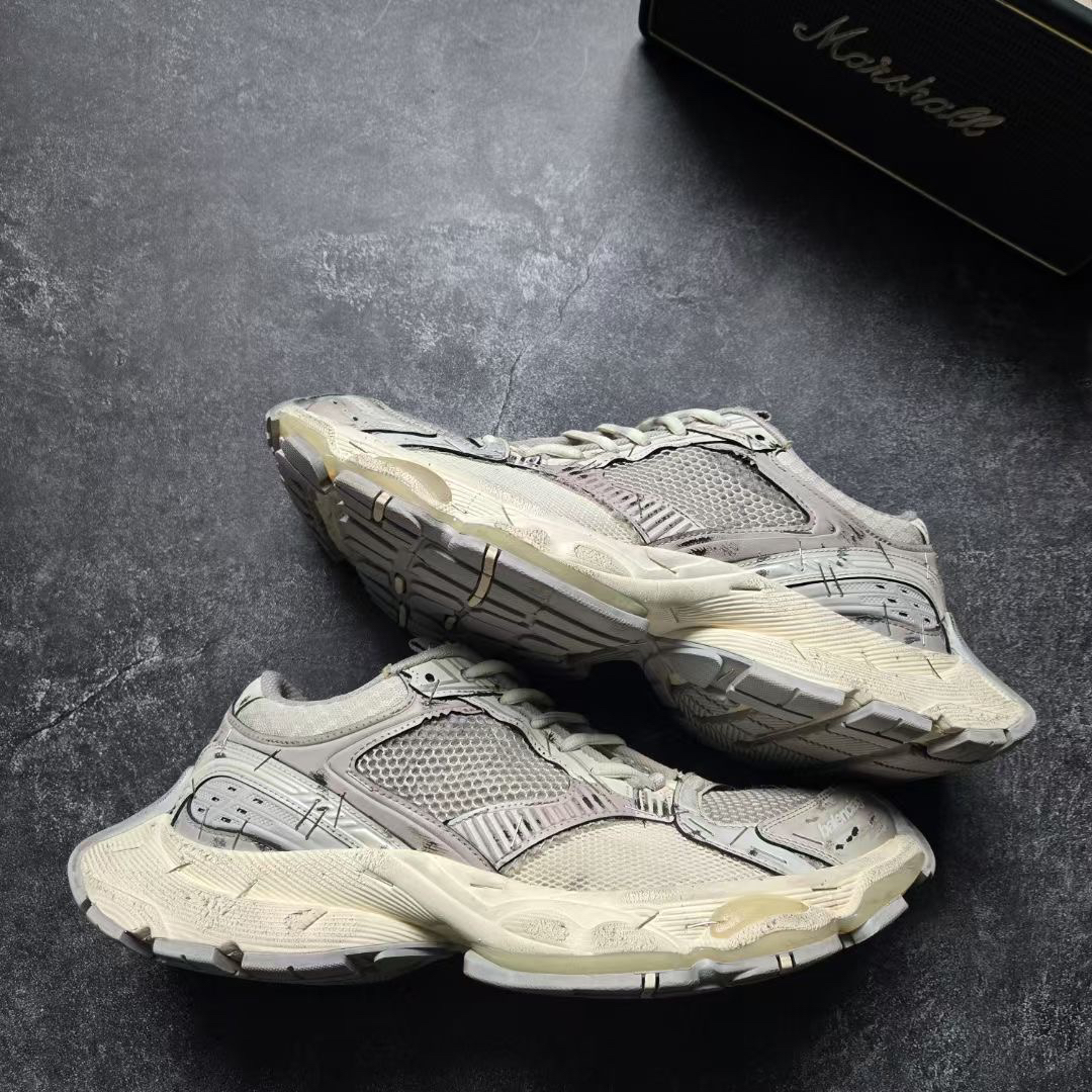 99新 Balenciaga/巴黎世家 25新款  42码 STAPLER订书机 鞋