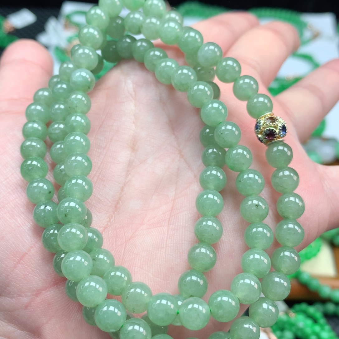 翡翠手链未镶嵌翡翠