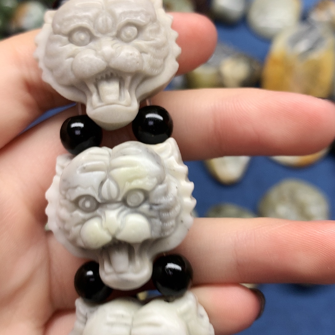 s****和田玉未镶嵌挂件