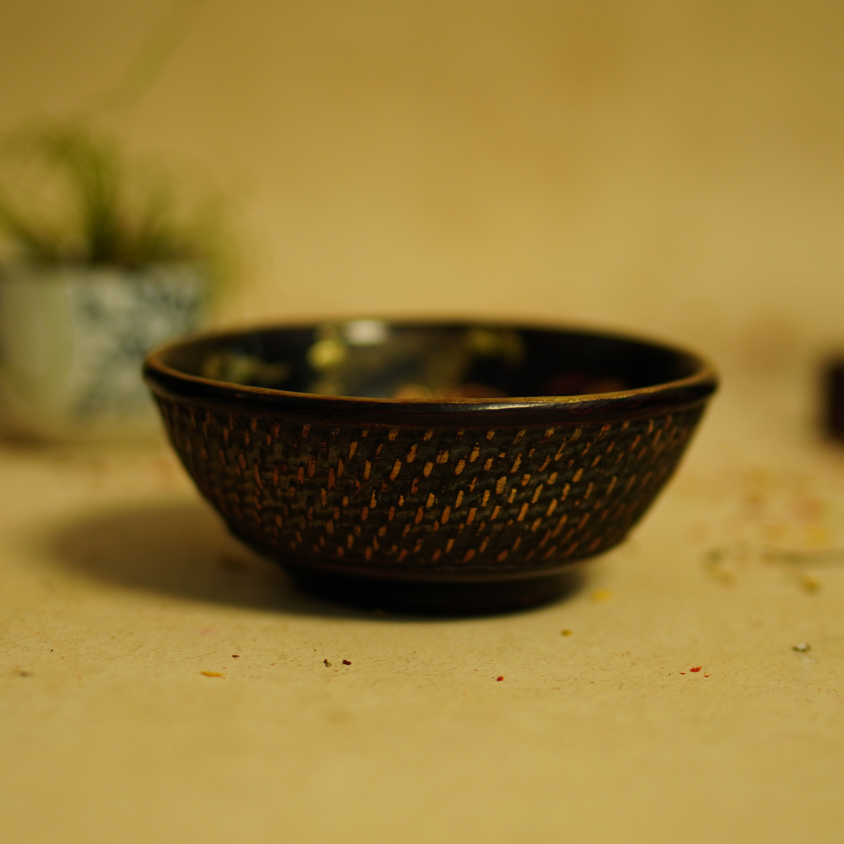 【槐荫山房】/HY2658/清晚期藤胎黑漆描金云龙纹小碗