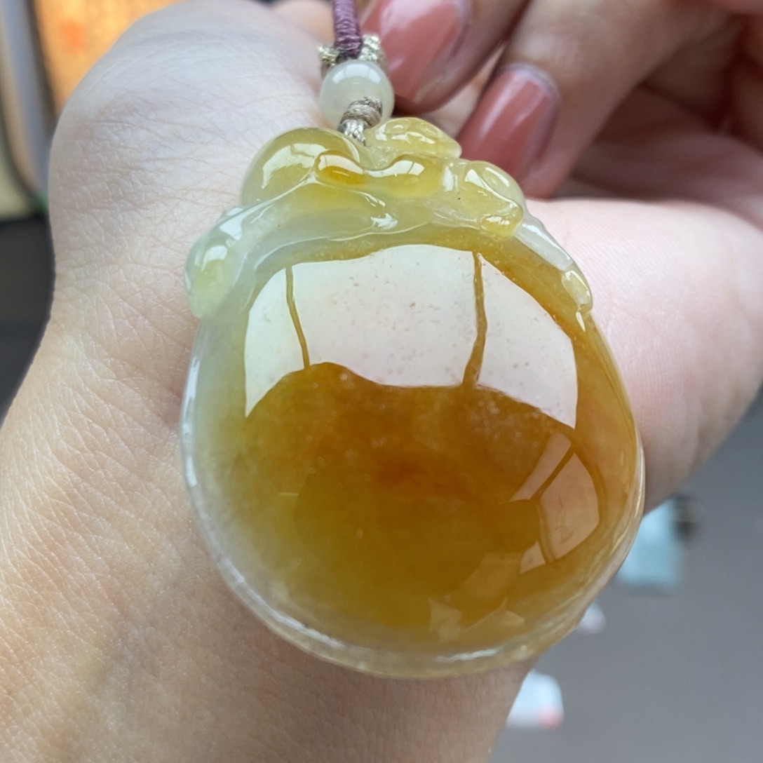 翡翠未镶嵌颈饰吊坠81