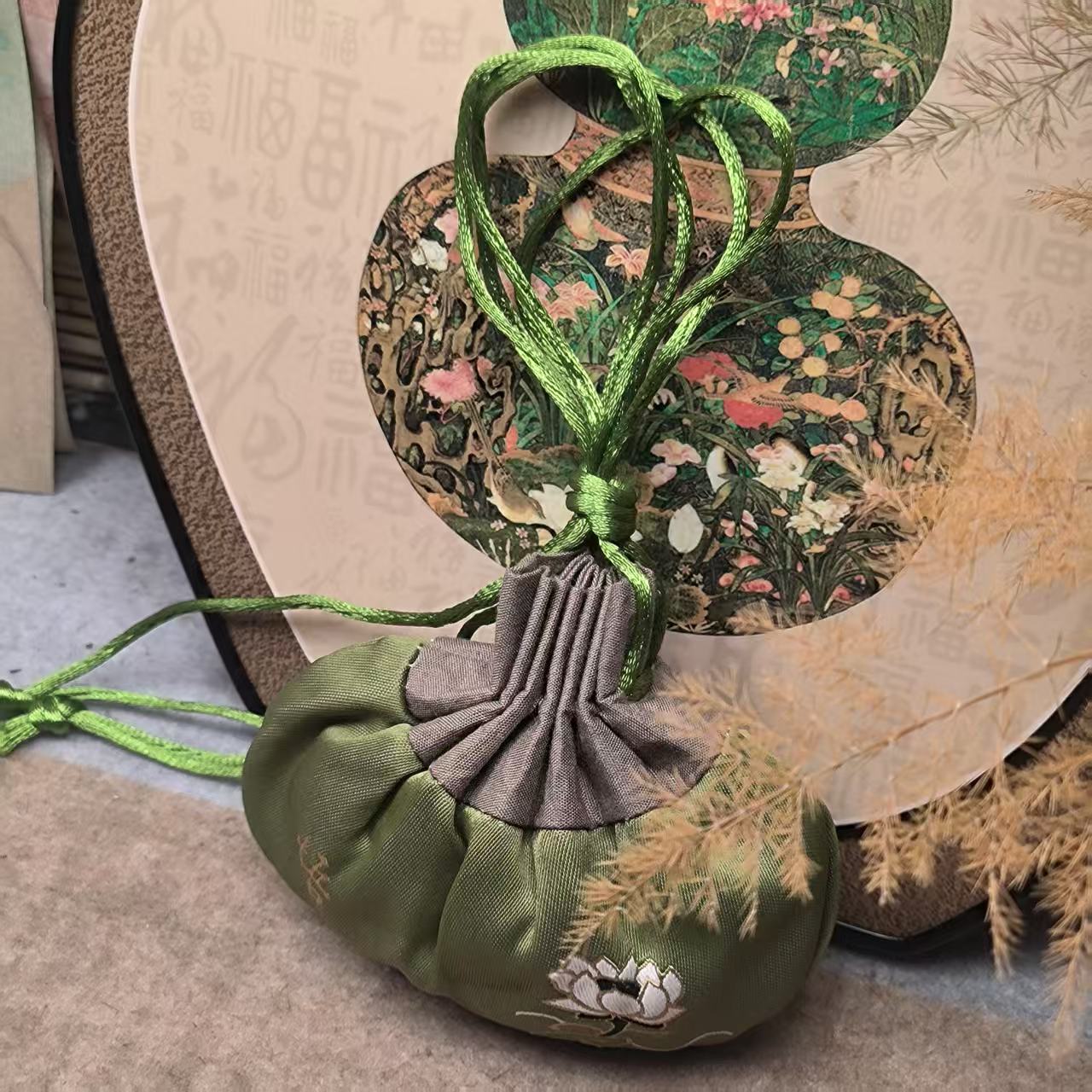 苏合香包   三个