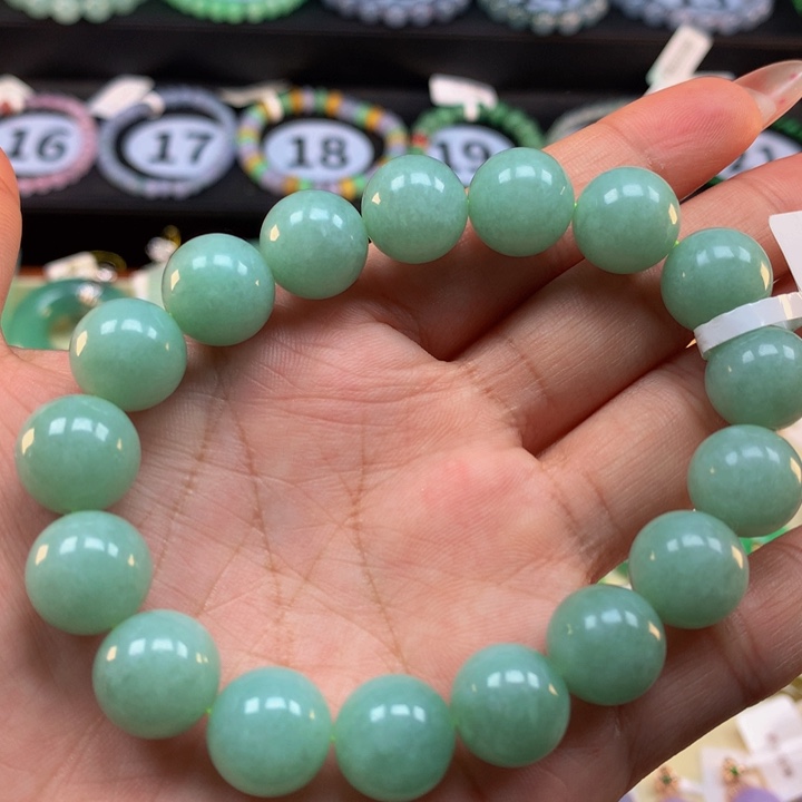 翡翠手链未镶嵌翡翠12+