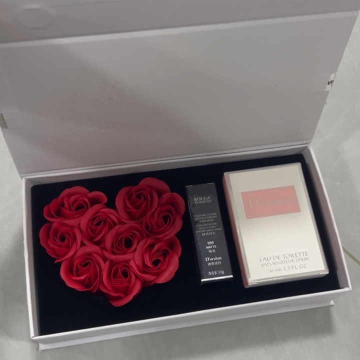 玻璃口红机灰灰说客家话