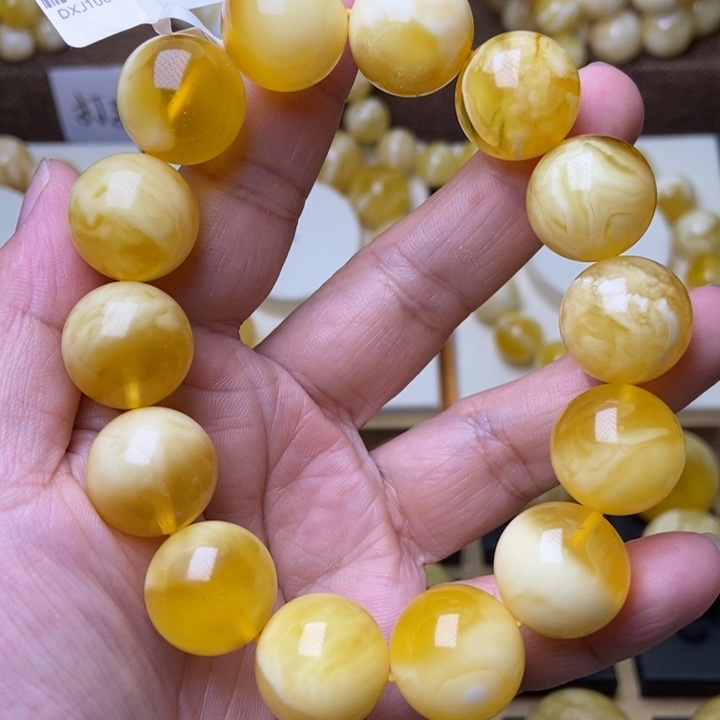 未镶嵌琥珀裸石蜜蜡98