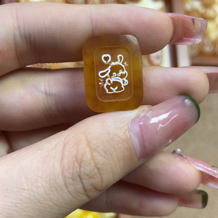 琥珀未镶嵌珠宝奇石原皮