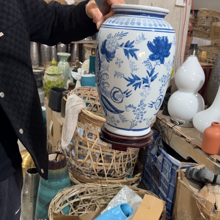 摆件高32口11公分微瑕底部有孔