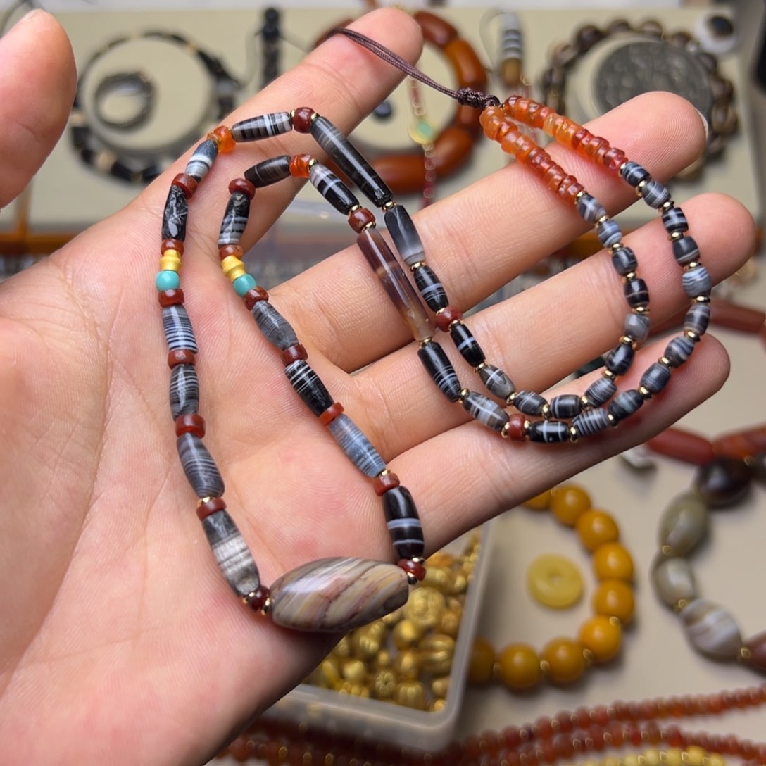 玛瑙/玉髓颈饰未镶嵌