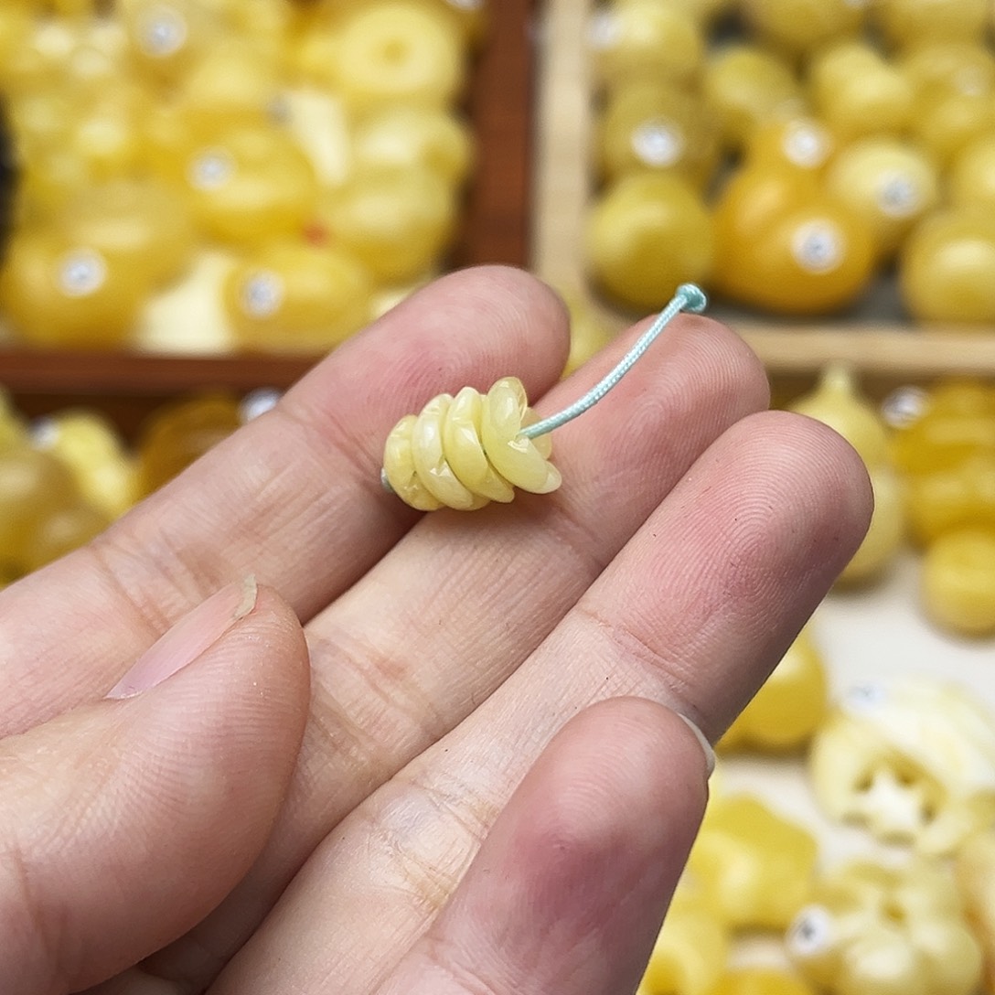 蜜蜡未镶嵌裸石天然