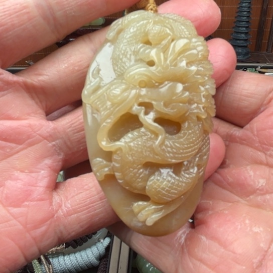 和田玉吊坠未镶嵌