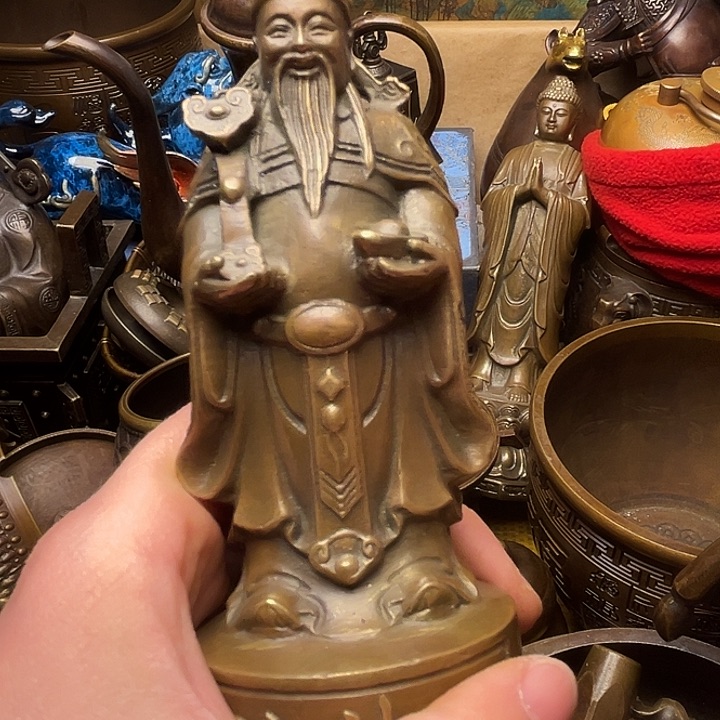 精美铜器批发档口