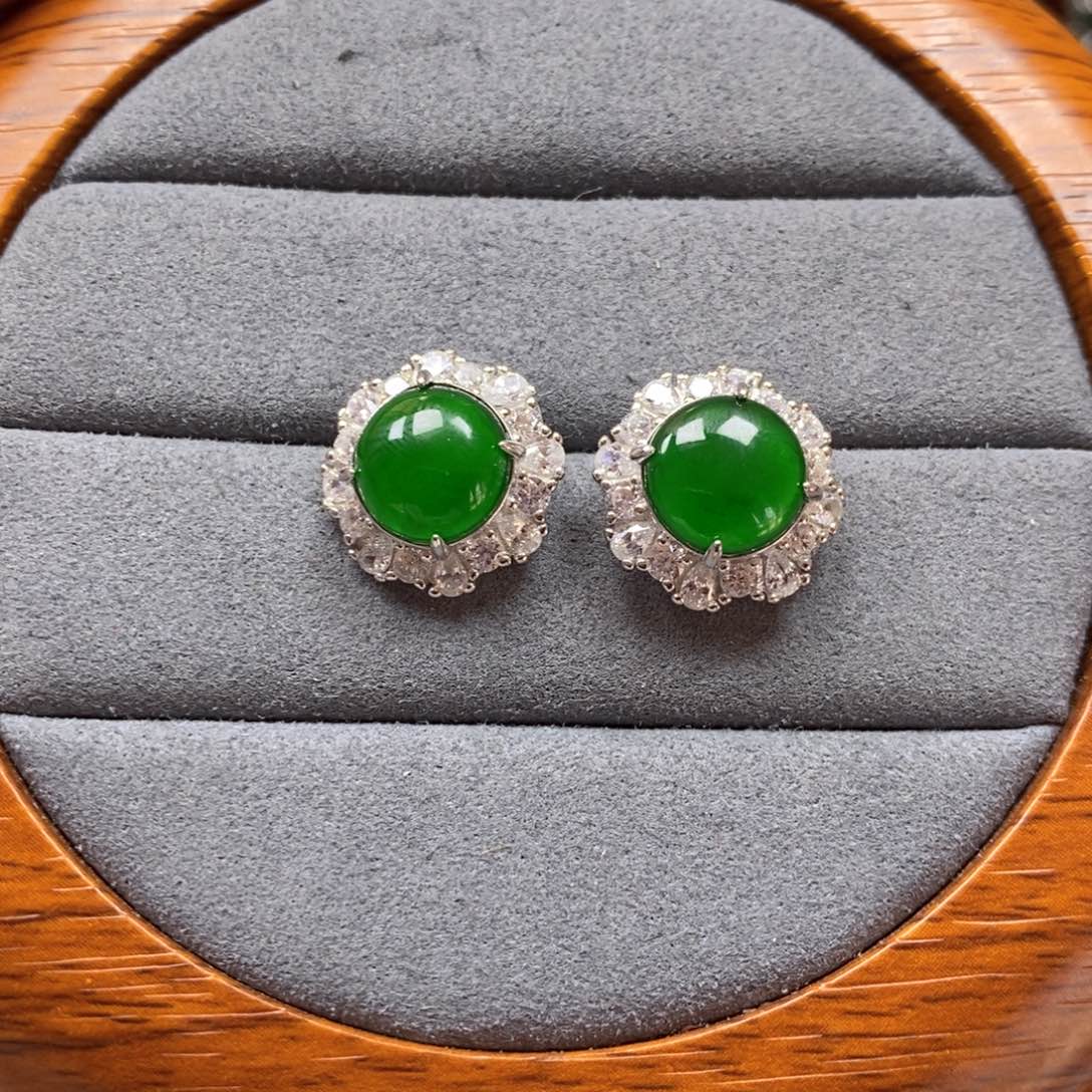 翡翠颈饰未镶嵌拜**卡翡翠耳钉