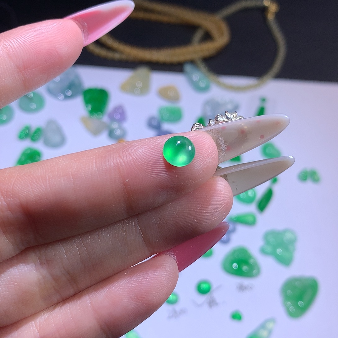 翡翠未镶嵌挂件蛋6.3 3.0