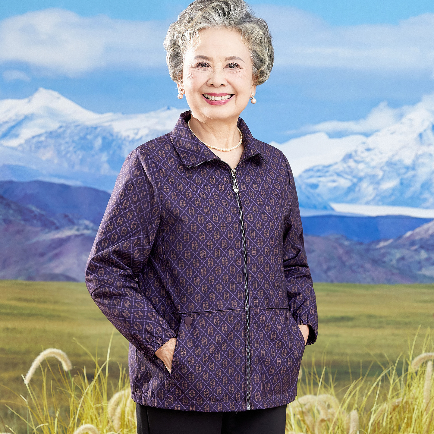 中老年女秋装薄款外套妈妈短款上衣奶奶风衣春秋款老太太宽松夹克