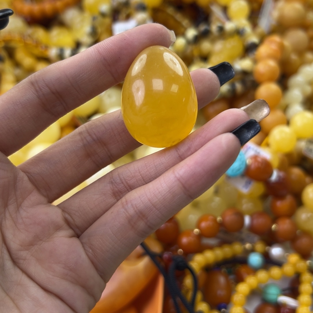 琥珀珠宝奇石未镶嵌