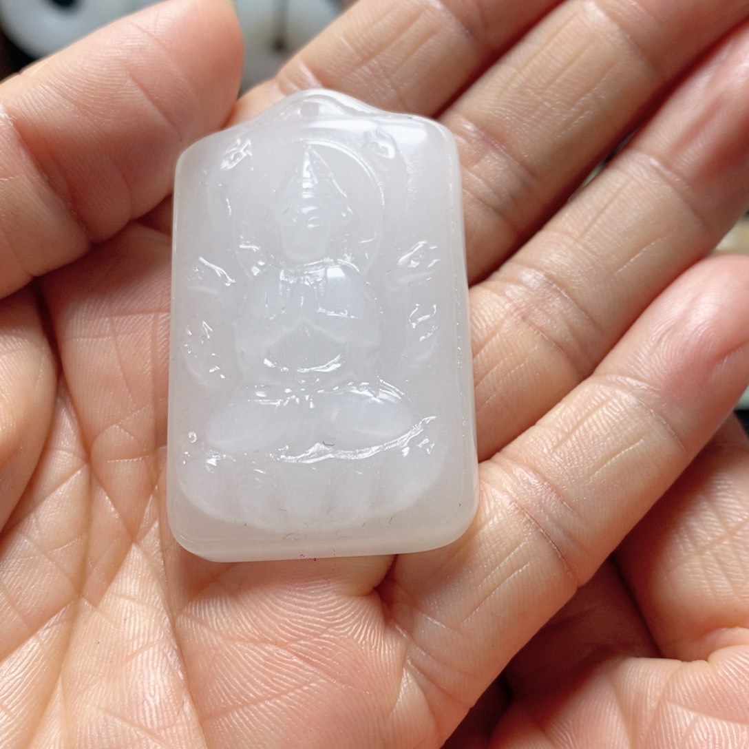 石英质玉颈饰未镶嵌