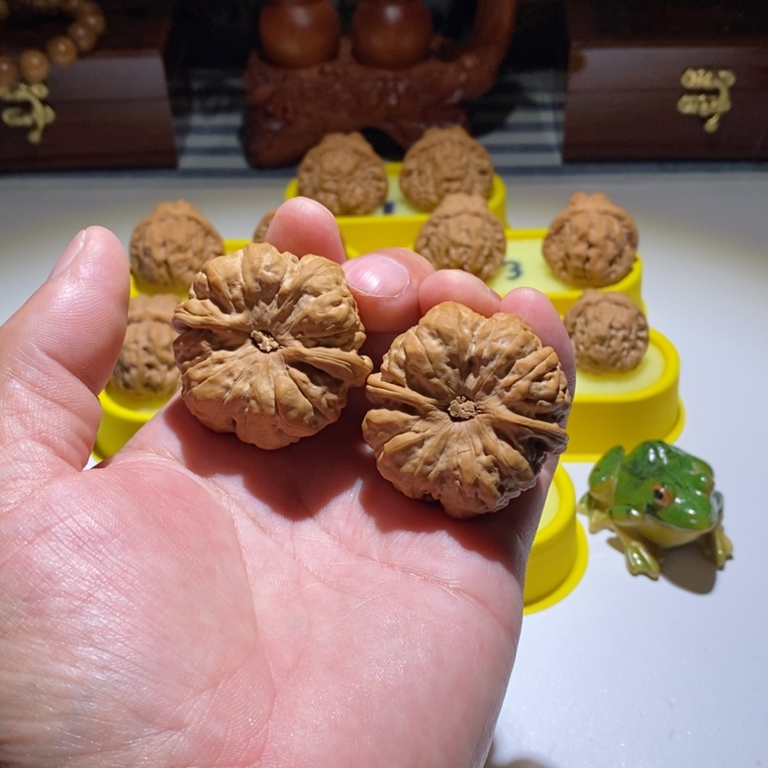 柏香籽/百香籽把件A