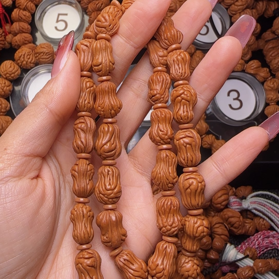 北***狼手串桃核花生手持