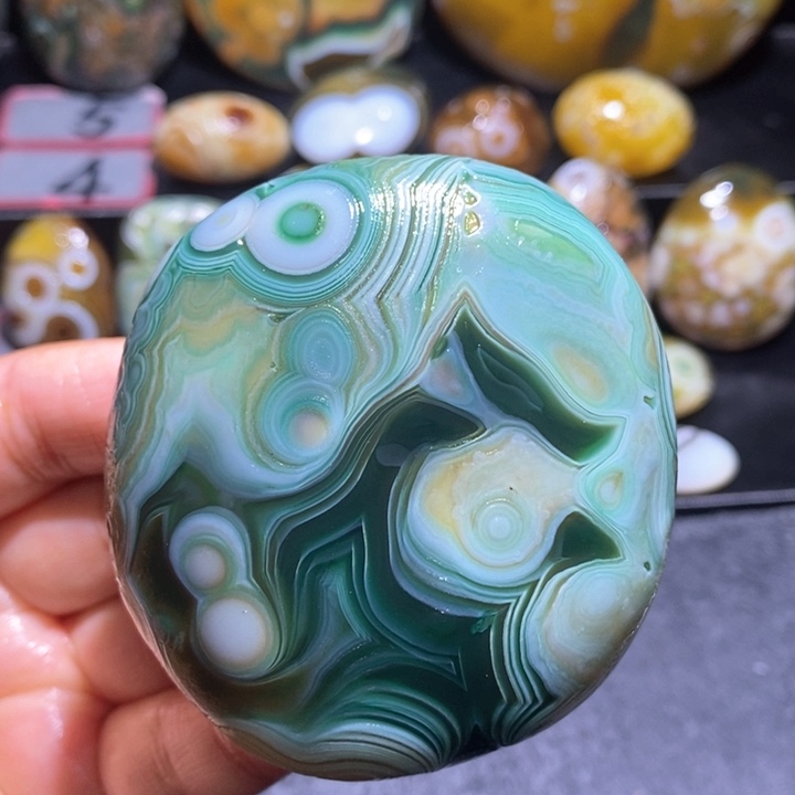 玛瑙/玉髓未镶嵌珠宝半成品18