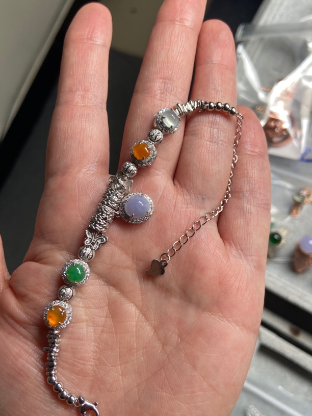 天然缅甸翡翠A货，925银镶嵌冰三彩盘缠手链