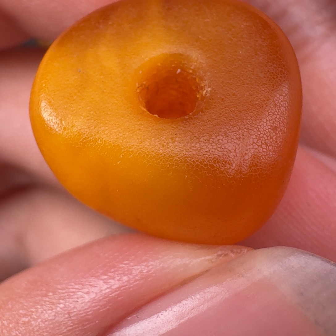 蜜蜡未镶嵌颈饰老蜜蜡墩子直径17左右不退不换款