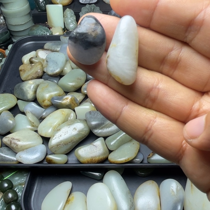 未镶嵌和田玉珠宝半成品