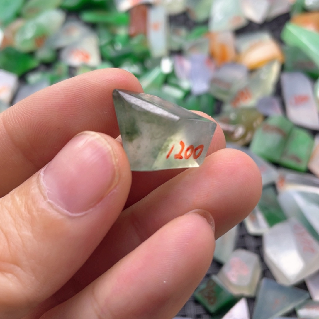 定制翡翠未镶嵌天然缅甸翡翠