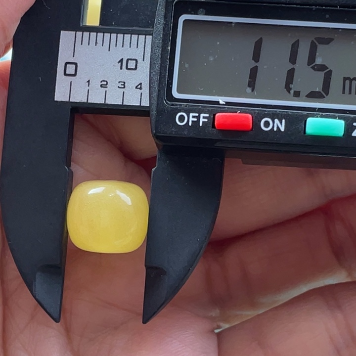 【闪购商品】琥珀裸石未镶嵌91号