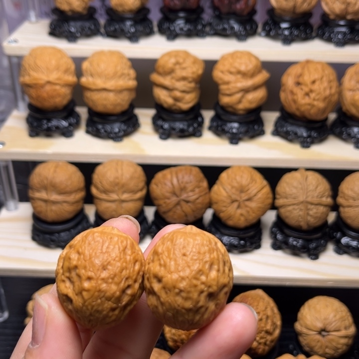 文玩核桃吊坠3w蛇皮球