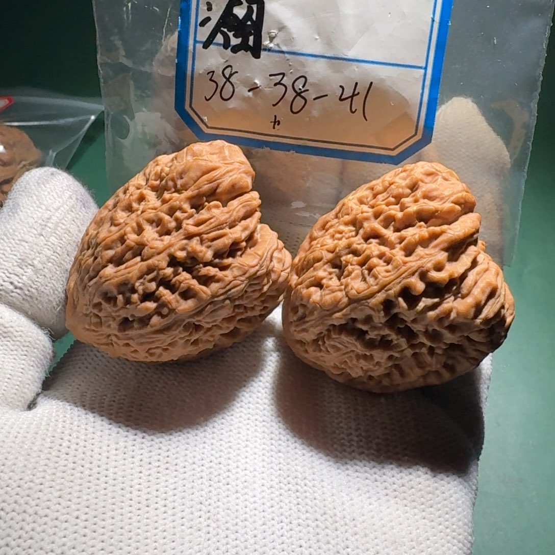 吊坠文玩核桃T131号留疤拉丝