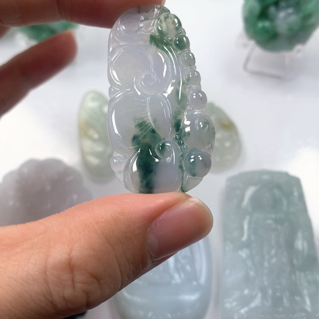 定制翡翠未镶嵌吊坠