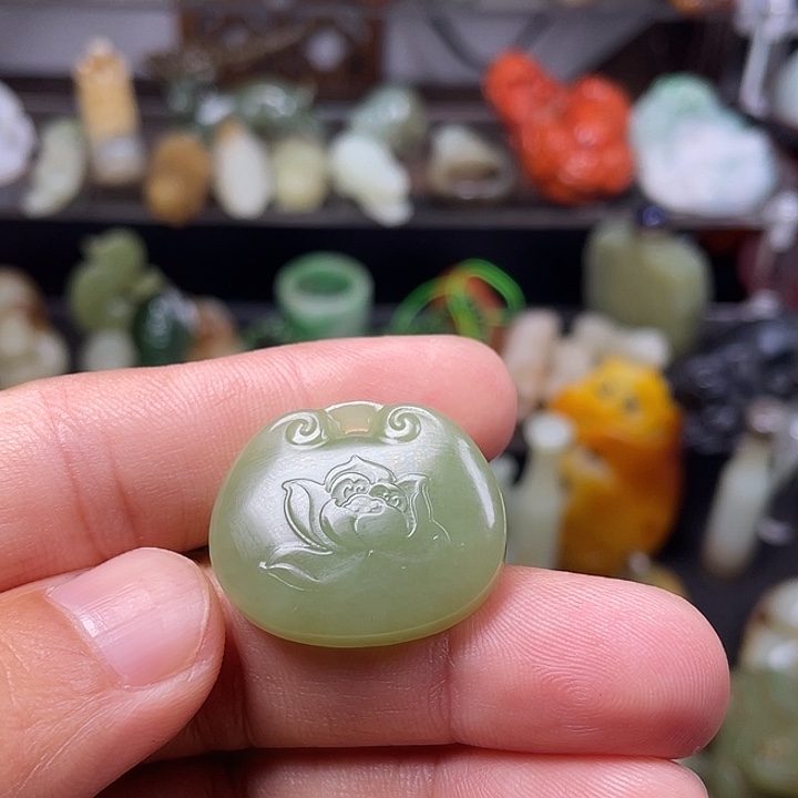 和田玉（糖玉）未镶嵌颈饰