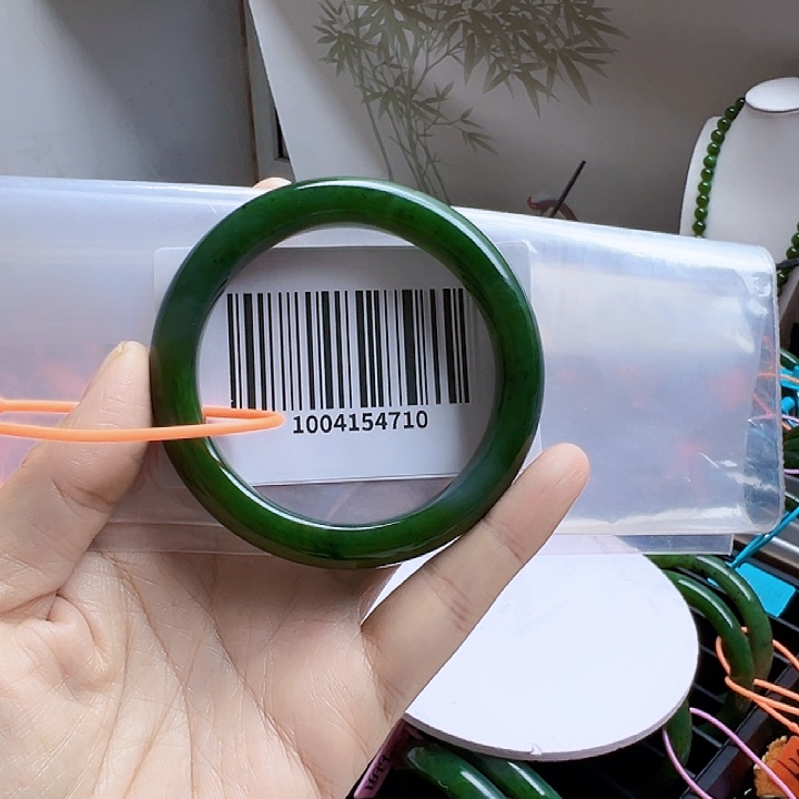 小***桐和田玉未镶嵌手镯