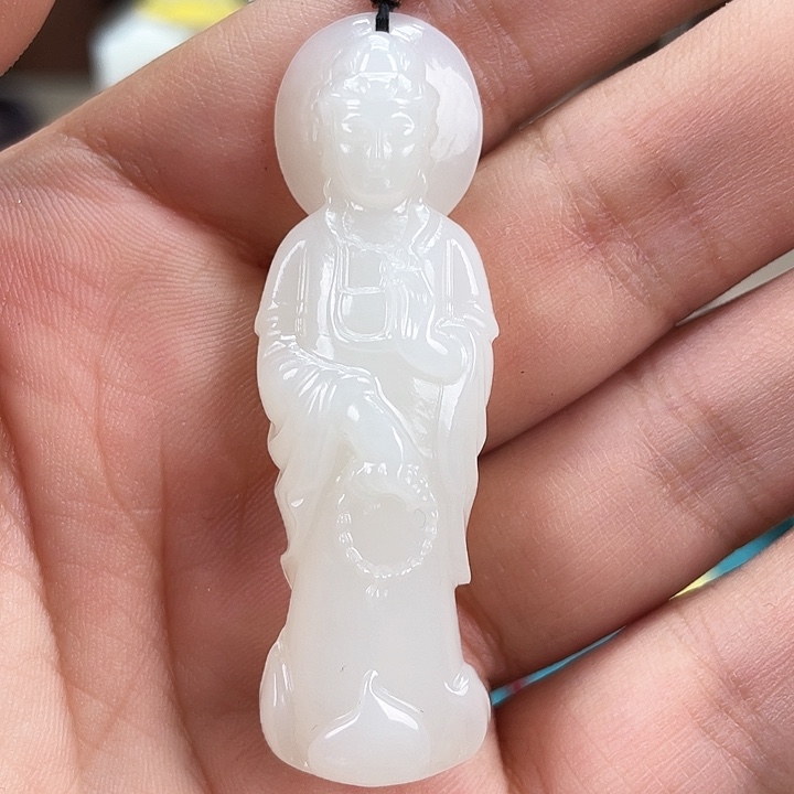 颈饰未镶嵌和田玉