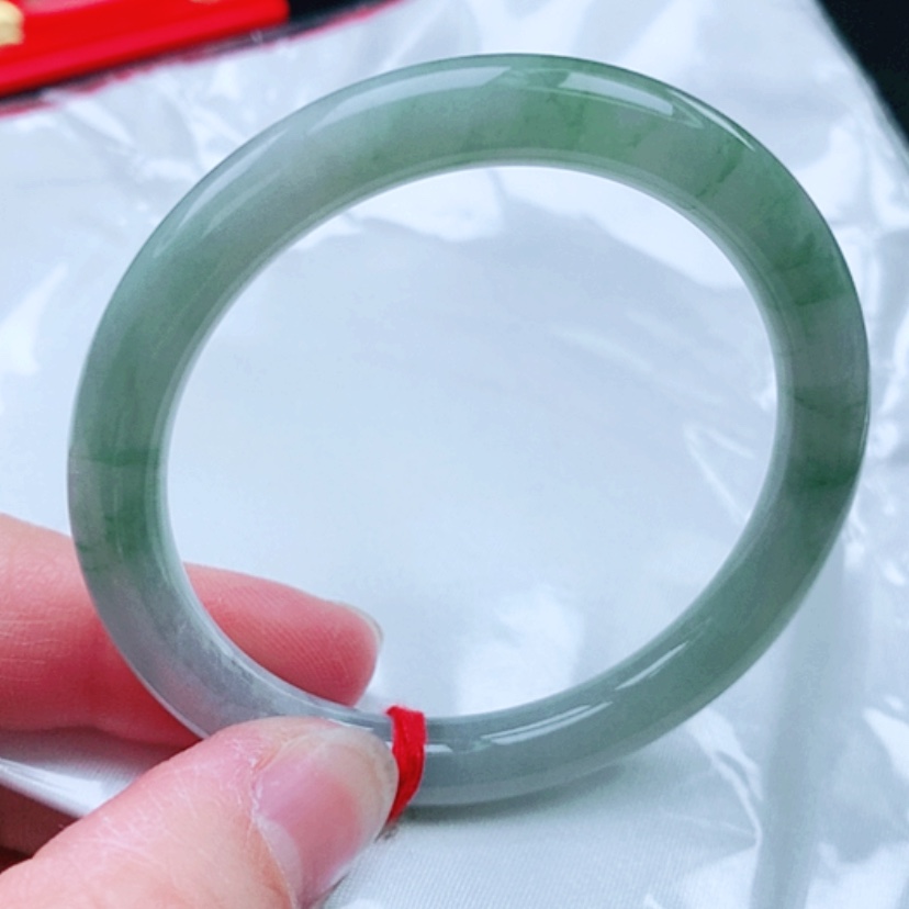 【闪购商品】翡翠手镯未镶嵌52圈