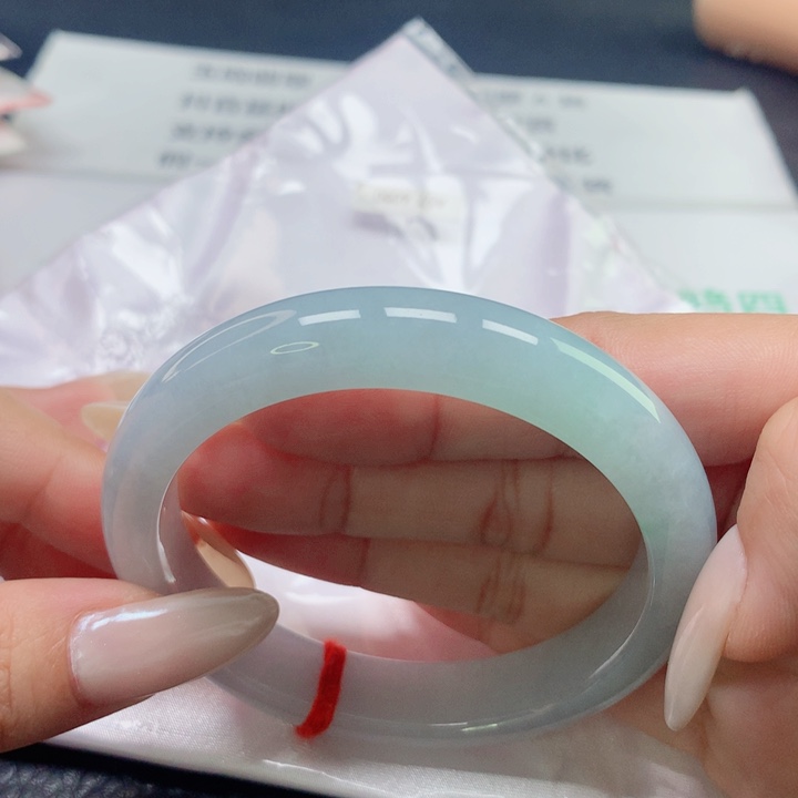 翡翠未镶嵌手镯5657