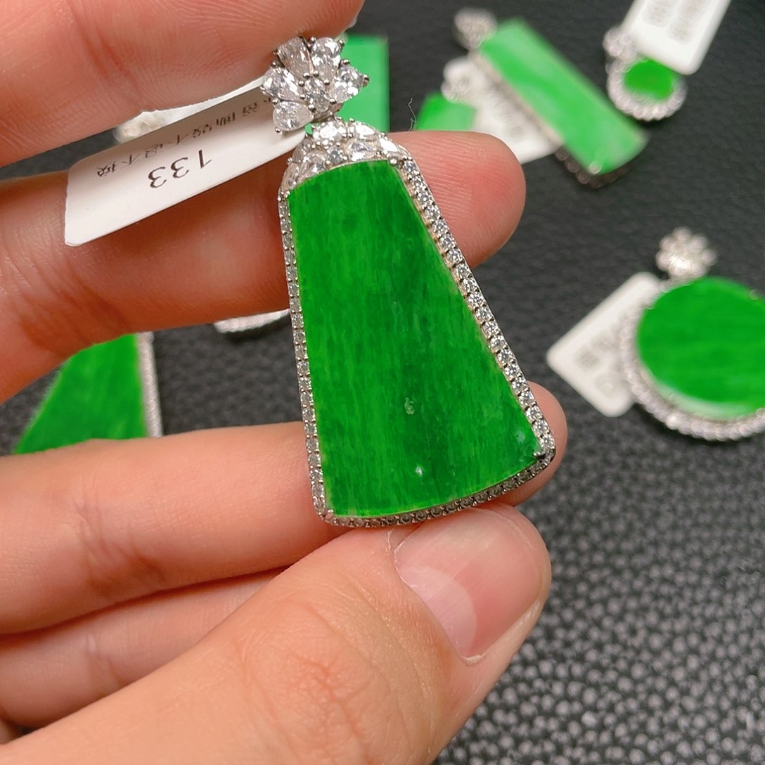 【闪购商品】翡翠吊坠(不含链)银S925镶嵌