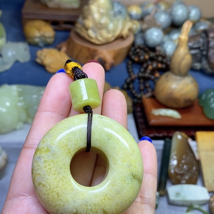 蛇纹石玉福利未镶嵌