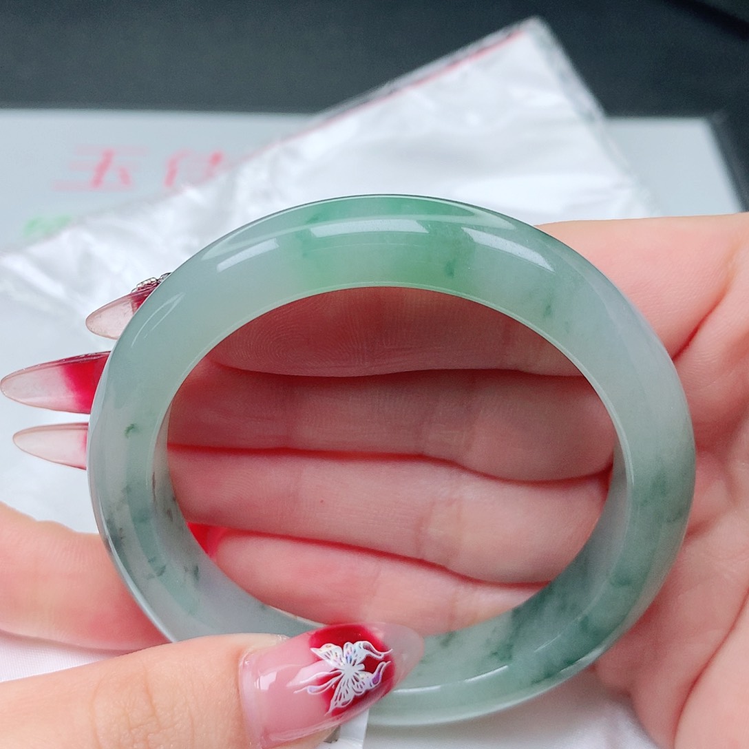 翡翠手镯未镶嵌53 53 53