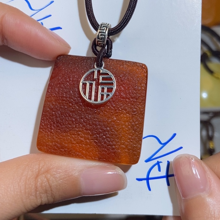 定制琥珀未镶嵌琥珀