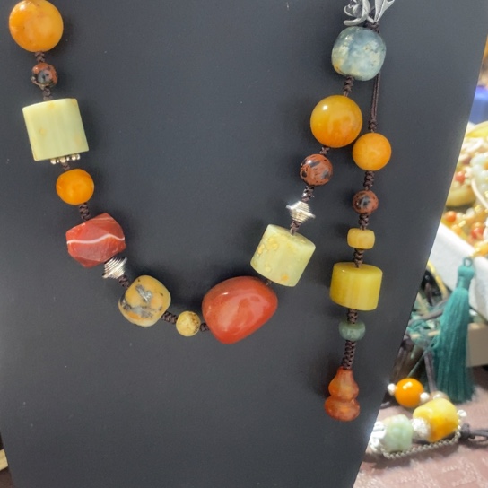 ꉂ***依蛇纹石玉未镶嵌颈饰